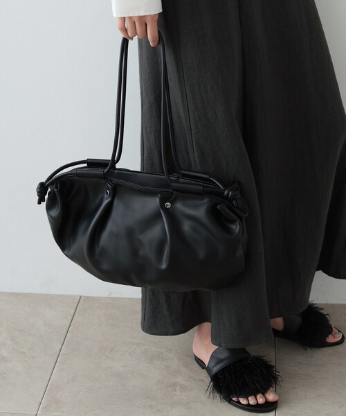 GALLEST(ギャレスト)の「◆タックハンドバッグ(ハンドバッグ・レディース・ブラック/シルバー/イエロー系その他・00)」の2枚目の写真