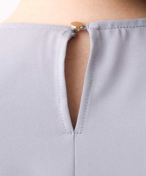 OFUON le MK（オフオンルエムケー）の「フロントタックジョーゼットブラウス/洗える/WEB限定サイズ（Tシャツ/カットソー・レディース・グレイッシュブルー/ホワイト/ピンク/ネイビー・40/38/36）」の15枚目の写真