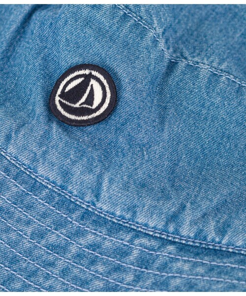 PETIT BATEAU（プチバトー）の「デニムクロシェ（ハット・キッズ・ブルー・12YEAR/8YEAR/4YEAR）」の2枚目の写真