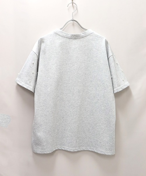 【タイムセール❣️】新品☆TOLNERA PRIORITYのお袖パール付きブラウス 本日限定価格❣️】新品☆TOLNERA PRIORITYのお袖パール付き