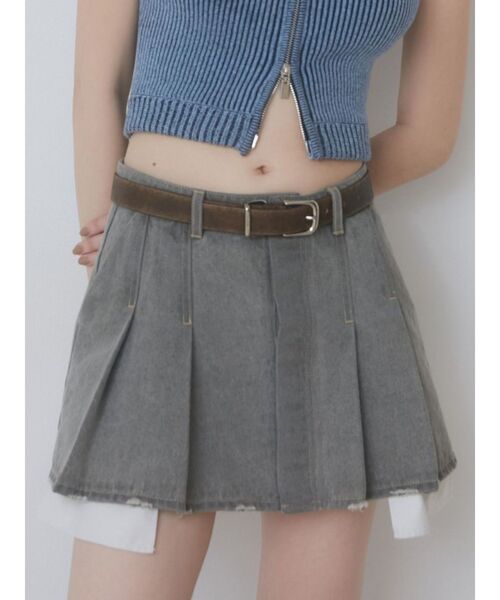 EMODA（エモダ）の「プリーツデニムスカート（デニムスカート・レディース・ブラック/ライトブルー/グレー・SMALL/MEDIUM）」の2枚目の写真