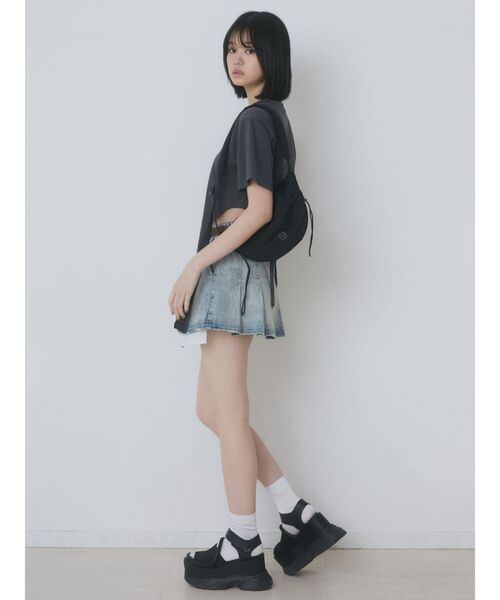 EMODA（エモダ）の「プリーツデニムスカート（デニムスカート・レディース・ブラック/ライトブルー/グレー・SMALL/MEDIUM）」の12枚目の写真