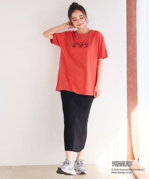 PEANUTS(ピーナッツ)の「【PEANUTS/ピーナッツ】SNOOPY/スヌーピー3パターンフロントデザイン刺繍Tシャツ(2026SS)(Tシャツ/カットソー・レディース・杢グレー/イエロー/パープル/ネイビー/アイボリー/グレー/ダークグリーン/ターコイズブルー/ブルーグレー/オフホワイト/チャコール・3L/LL/L/M)」の13枚目の写真