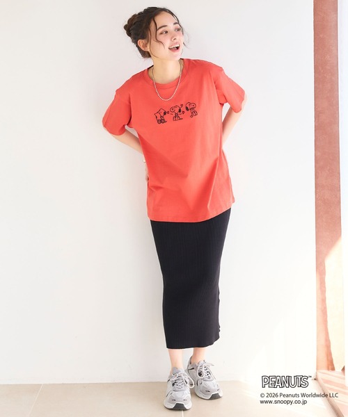 PEANUTS(ピーナッツ)の「【PEANUTS/ピーナッツ】SNOOPY/スヌーピー3パターンフロントデザイン刺繍Tシャツ(2026SS)(Tシャツ/カットソー・レディース・杢グレー/イエロー/パープル/ネイビー/アイボリー/グレー/ダークグリーン/ターコイズブルー/ブルーグレー/オフホワイト/チャコール・3L/LL/L/M)」の14枚目の写真