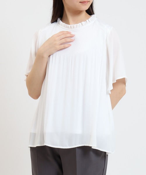 TRUDEA(トルディア)の「プリーツブラウス(接触冷感裏地)(シャツ/ブラウス・レディース・ホワイト/ライトグレー/ブラック・MEDIUM/LARGE)」の12枚目の写真
