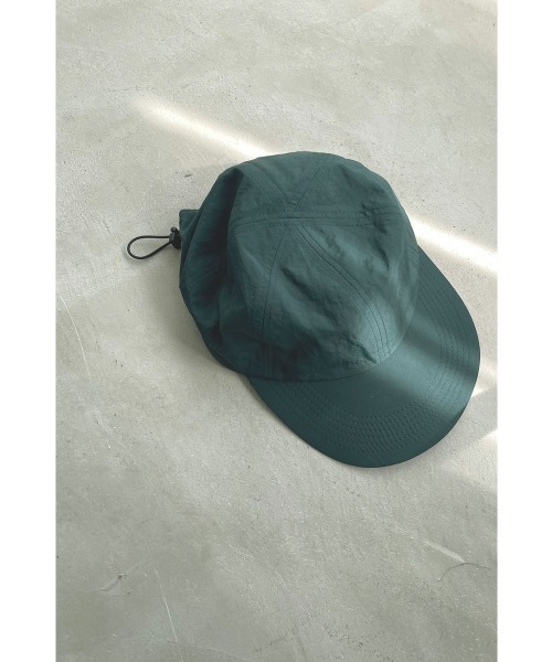 marjour（マージュール）の「OTONA NYLON CAP（キャップ・レディース・ブラック/ブラウン系/グリーン・FREE）」の4枚目の写真