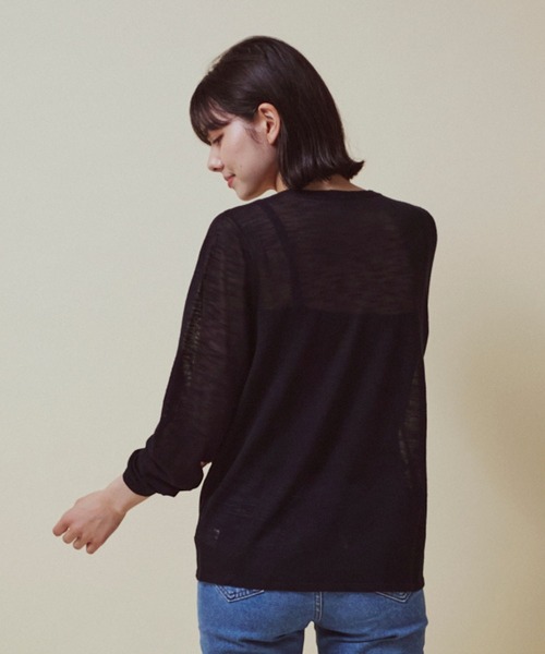 CLEAN SPACE(クリーンスペース)の「リネンライクシアートップス(Tシャツ/カットソー・レディース・ブラック/カーキ/サックスブルー/オフホワイト/イエロー/ライトグレー・フリー)」の12枚目の写真