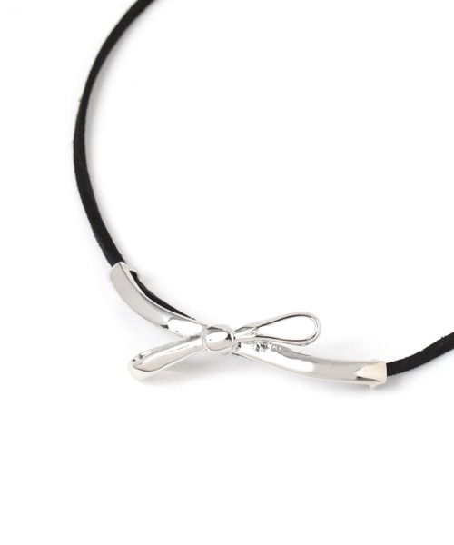 BAYFLOW（ベイフロー）の「Ｃリボンチョーカー（チョーカー・レディース・ブラック/シルバー・FREE）」の2枚目の写真