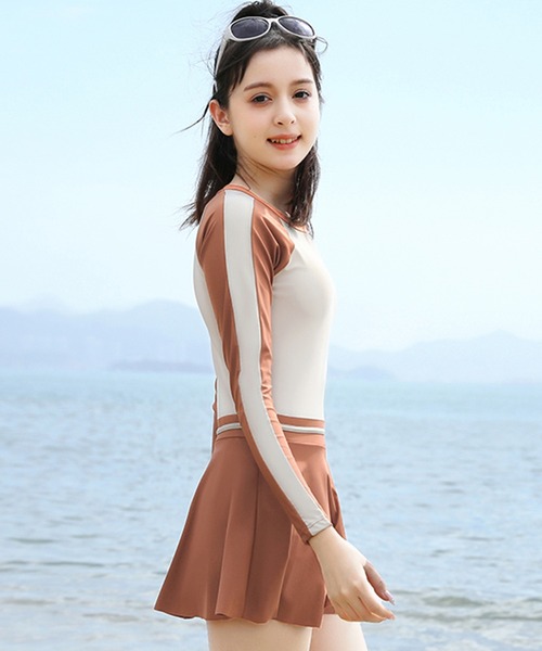 TeddyShop(テディショップ)の「キッズ水着 長袖ライン柄ワンピース風オールインワン水着(水着・キッズ・ブラウン/ブラック・M/L/3L/LL/S)」の17枚目の写真