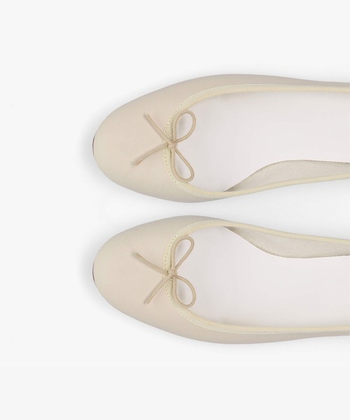 Repetto（レペット）の「Cendrillon バレエフラット - EUサイズ / V086VE（バレエシューズ・レディース・ベージュ・38/38.5/37.5/36.5/37/36/39）」の4枚目の写真