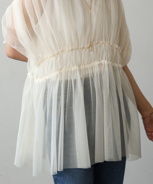 Bou Jeloud（ブージュルード）の「チュールドッキングギャザーブラウス（シャツ/ブラウス・レディース・アイボリー/ブラック・38）」の13枚目の写真