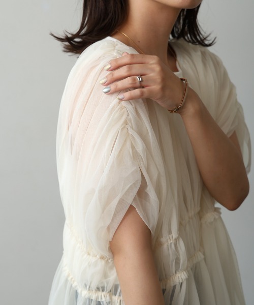 Bou Jeloud（ブージュルード）の「チュールドッキングギャザーブラウス（シャツ/ブラウス・レディース・アイボリー/ブラック・38）」の14枚目の写真