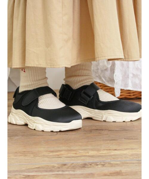 Samansa Mos2（サマンサ モスモス）の「ワンストラップスニーカー（ドレスシューズ・レディース・ブラック/ベージュ・L/M）」の2枚目の写真