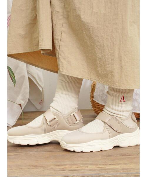 Samansa Mos2（サマンサ モスモス）の「ワンストラップスニーカー（ドレスシューズ・レディース・ブラック/ベージュ・L/M）」の3枚目の写真