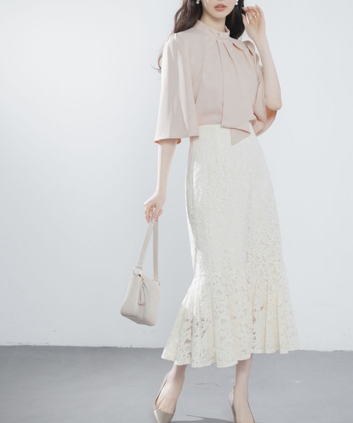 DRESS PLUS(ドレスプラス)の「5分丈スリーブスタンドカラーブラウス(シャツ/ブラウス・レディース・ピンクベージュ/アイボリー/ブラック/ライトグリーン・S/M/L)」の4枚目の写真