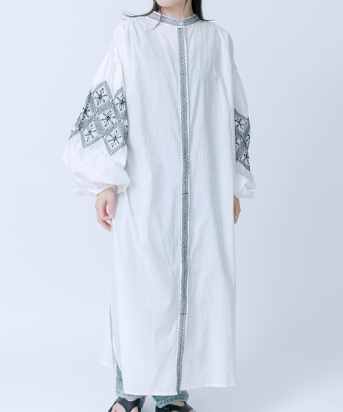 【セール】キャンブリックボイル 配色刺しゅうワンピース（ワンピース）｜LOSUCA（ロスカ）