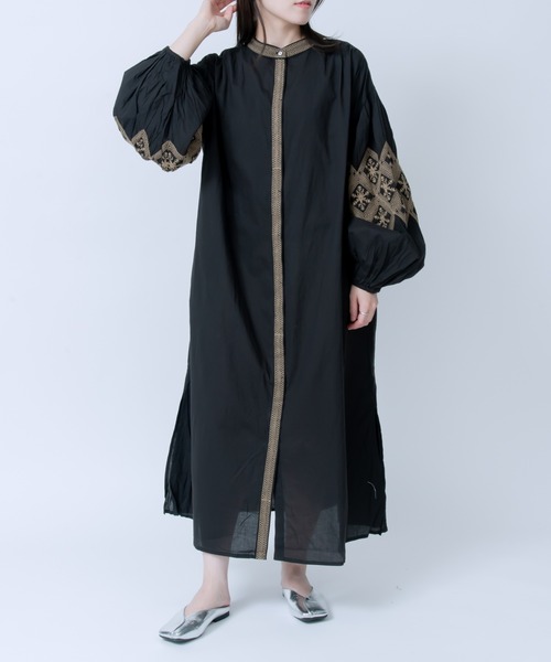 LOSUCA（ロスカ）の「キャンブリックボイル 配色刺しゅうワンピース（ワンピース・レディース・シャーベット/オフホワイト/ブラック・FREE）」の22枚目の写真