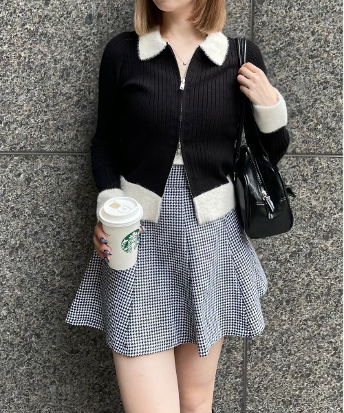 clear（クリア）の「襟袖ショートフェザーダブルジップリブニットトップス [大人 カジュアル 着回し力抜群]≪再入荷≫（ニット/セーター・レディース・ブラック/アイボリー/ライトピンク/グレー/ミント・F）」の9枚目の写真