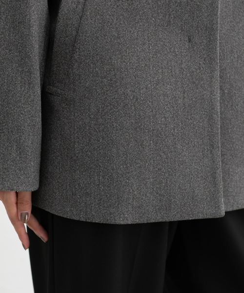 Honeys（ハニーズ）の「【抗菌防臭・静電気軽減】カラーレスハーフ丈コート（ノーカラーコート・レディース・チャコール/モカ/グレイッシュブルー/アイボリー/ブラック・S/M/L/LL）」の13枚目の写真