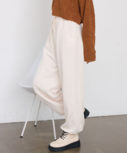 RETRO GIRL（レトロガール）の「ライン切替スウェットPT（スウェットパンツ・レディース・ライトグレー/ナチュラル/チャコールグレー・FREE）」の10枚目の写真