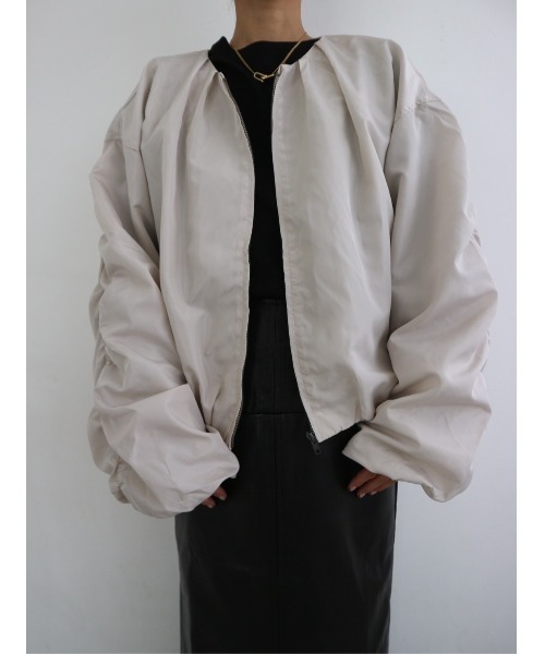 TRUNC（トランクエイティーエイト）の「No collar Tuck Blouson（ブルゾン・レディース・ブラック/アイボリー・FREE）」の14枚目の写真