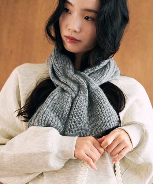 FREAK'S STORE(フリークスストア)の「限定展開 リボン ラメ マフラー(マフラー・レディース・ブラック/グレー/ナチュラル・ONE SIZE)」の15枚目の写真