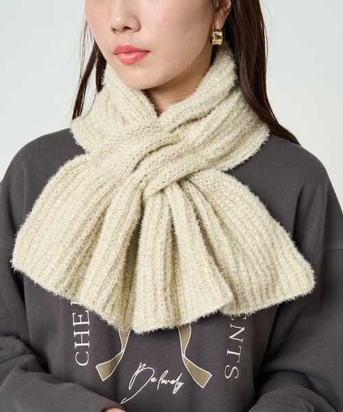 FREAK'S STORE(フリークスストア)の「限定展開 リボン ラメ マフラー(マフラー・レディース・ブラック/グレー/ナチュラル・ONE SIZE)」の6枚目の写真