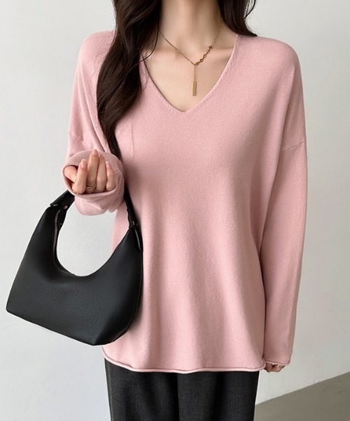 COCOMOMO(ココモモ)の「【2025AW 新色追加!】 もちっとなめらかタッチ ルーズVネックニット きれいめ 長袖 ロング ニット 春服 秋服(ニット/セーター・レディース・ブラック/ブルー/ライトブラウン/ホワイト/ブラウン/ピンク/ダークグレー/ベージュ/ロイヤルブルー/ワイン/ベージュ系・FREE)」の22枚目の写真