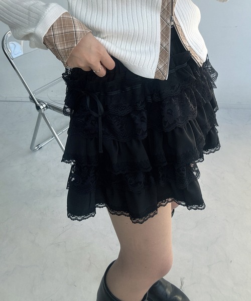 AS KNOW AS plus（アズノゥアズプラス）の「◇レースティアードフリルミニスカート（スカート・レディース・ブラック/オフホワイト/レオパード/ブラック系/ホワイト系/ブラック系1/ホワイト系1/キャメル/ダークブラウン/グレー系その他/ブラック系その他/グレー系/ドット/ブラウン系/ブラック系2/ホワイト系2・FREE）」の9枚目の写真