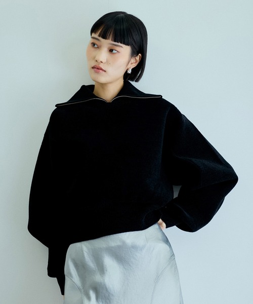 ADAM ET ROPE'（アダムエロペ）の「【サステナブル】・【洗える】ベロアヤーンZIPタートルニット（ニット/セーター・レディース・ブラック/ベージュ系その他・FREE）」の9枚目の写真