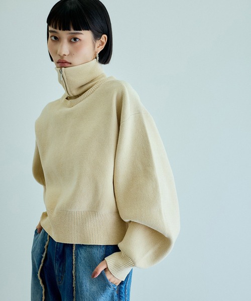 ADAM ET ROPE'（アダムエロペ）の「【サステナブル】・【洗える】ベロアヤーンZIPタートルニット（ニット/セーター・レディース・ブラック/ベージュ系その他・FREE）」の13枚目の写真