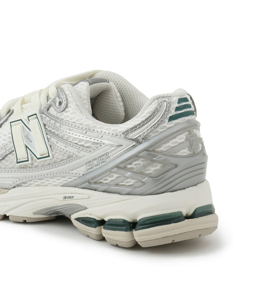 ADAM ET ROPE'(アダムエロペ)の「【new balance(ニューバランス)】1906R(スニーカー・レディース・シルバー・24/23/25)」の6枚目の写真