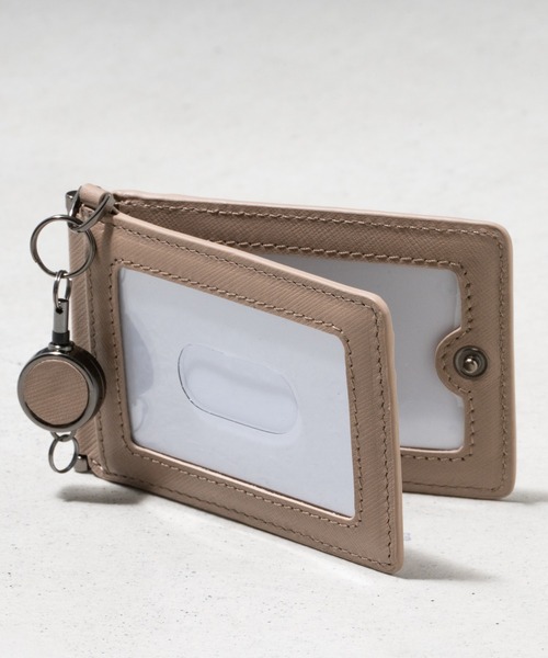 MURA（ムラ）の「サフィアーノレザー 薄型 伸縮リール付 IDカードケース（カードケース・メンズ・キャメル/ネイビー/ブラック/チョコ/アッシュグレー・FREE）」の3枚目の写真