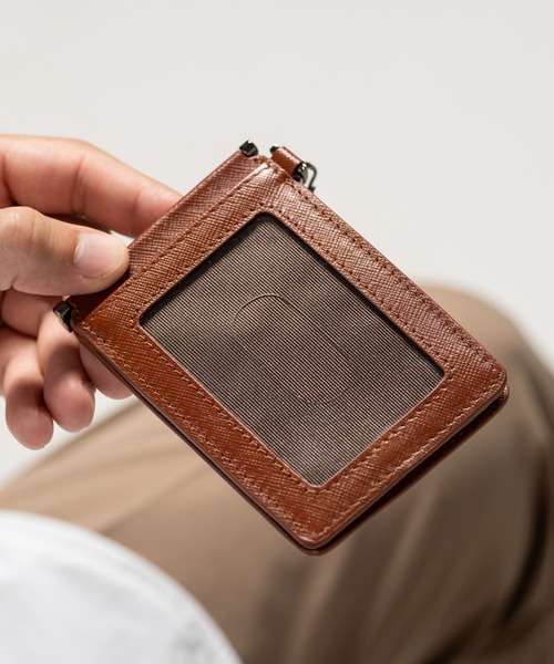 MURA（ムラ）の「サフィアーノレザー 薄型 伸縮リール付 IDカードケース（カードケース・メンズ・キャメル/ネイビー/ブラック/チョコ/アッシュグレー・FREE）」の8枚目の写真