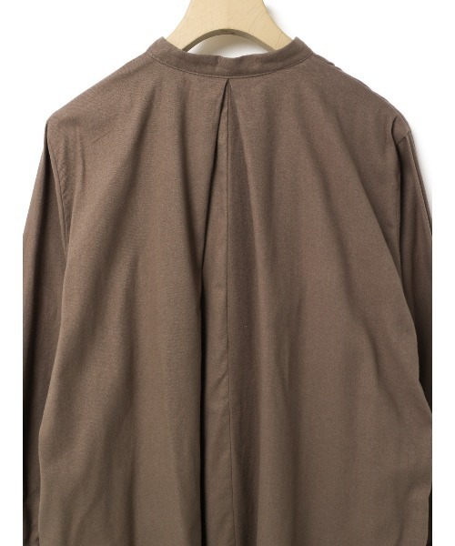 MidiUmi（ミディウミ）の「MidiUmi タックワンピース（シャツワンピース・レディース・オフホワイト/ブラック/ブラウン・FREE）」の12枚目の写真