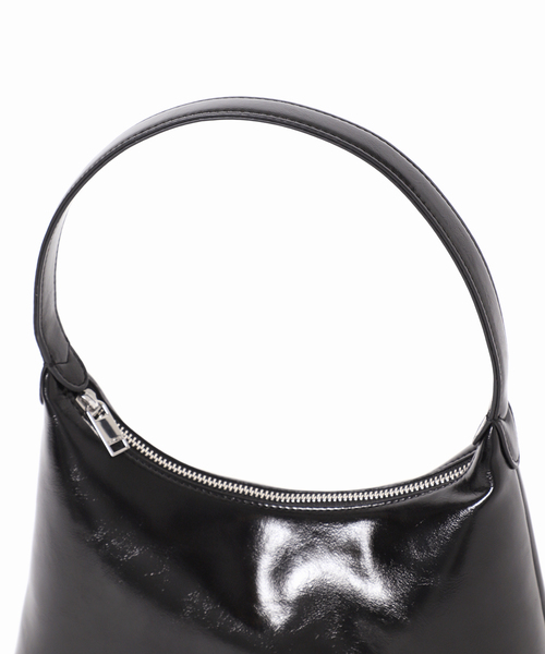 STANDOIL（スタンドオイル）の「【STAND OIL/スタンドオイル 】 PLUMP BAG（ハンドバッグ・レディース・シルバー/ブラック・FREE）」の4枚目の写真
