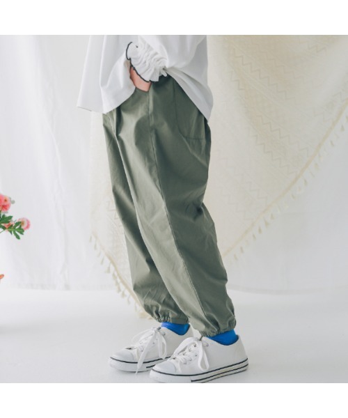 NHT（エヌエイチティー）の「エヌエイチティー ロングギャザーパンツ（その他パンツ・キッズ・カーキ/インディゴブルー/ベージュ系その他6・130cm/140cm/150cm/160cm/120cm/110cm）」の7枚目の写真