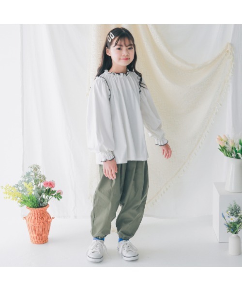 NHT（エヌエイチティー）の「エヌエイチティー ロングギャザーパンツ（その他パンツ・キッズ・カーキ/インディゴブルー/ベージュ系その他6・130cm/140cm/150cm/160cm/120cm/110cm）」の9枚目の写真