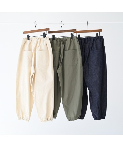 NHT（エヌエイチティー）の「エヌエイチティー ロングギャザーパンツ（その他パンツ・キッズ・カーキ/インディゴブルー/ベージュ系その他6・130cm/140cm/150cm/160cm/120cm/110cm）」の13枚目の写真