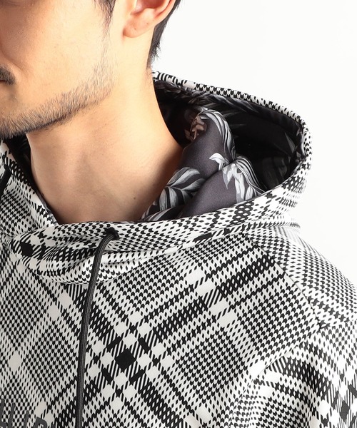 NICOLE CLUB FOR MEN（ニコルクラブフォーメン）の「【NICOLE SPORTS】ロゴプリントパーカー（パーカー・メンズ・シルバーグレー/オフホワイト/その他/カーキ・MEDIUM/LARGE/X-LARGE）」の14枚目の写真