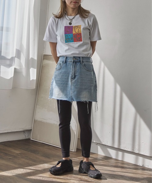 feepur by saya（フェピュールバイサヤ）の「アソートアートプリントTee（Tシャツ/カットソー・レディース・ブラック/ホワイト系/ブラック系/ホワイト・MEDIUM）」の6枚目の写真