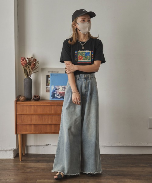 feepur by saya（フェピュールバイサヤ）の「アソートアートプリントTee（Tシャツ/カットソー・レディース・ブラック/ホワイト系/ブラック系/ホワイト・MEDIUM）」の14枚目の写真