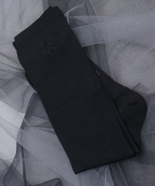 axes femme（アクシーズファム）の「ロゴ入りシアーハイソックス（ソックス/靴下・レディース・ホワイト/ブラック/グレー・FREE）」の2枚目の写真