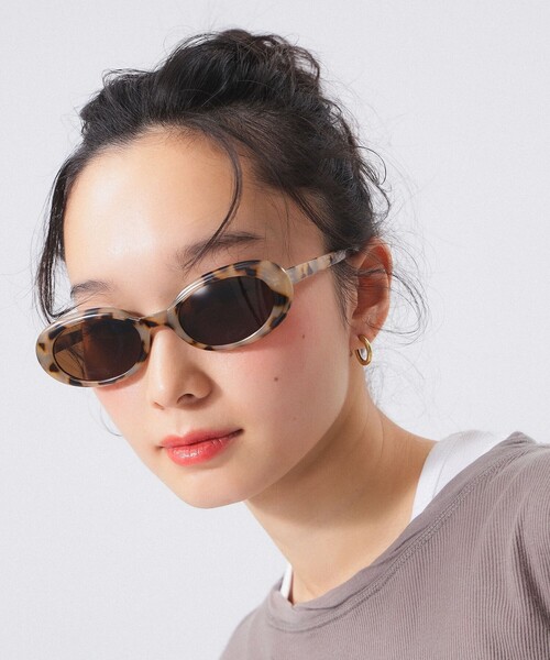 BEAMS BOY(ビームスボーイ)の「オーバル レンズ 25SS(サングラス・レディース・その他3/ブラック・ONE SIZE)」の4枚目の写真