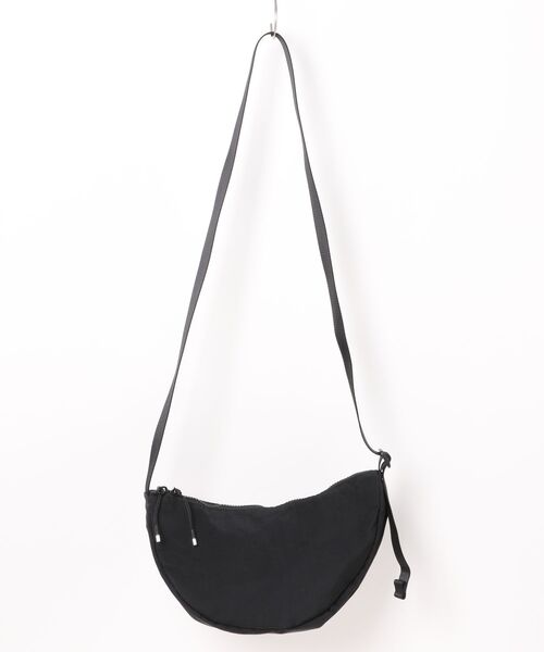 NIKE ナイキ U AURA CRESCENT CRSSBDY バッグ HQ4370 010BLK