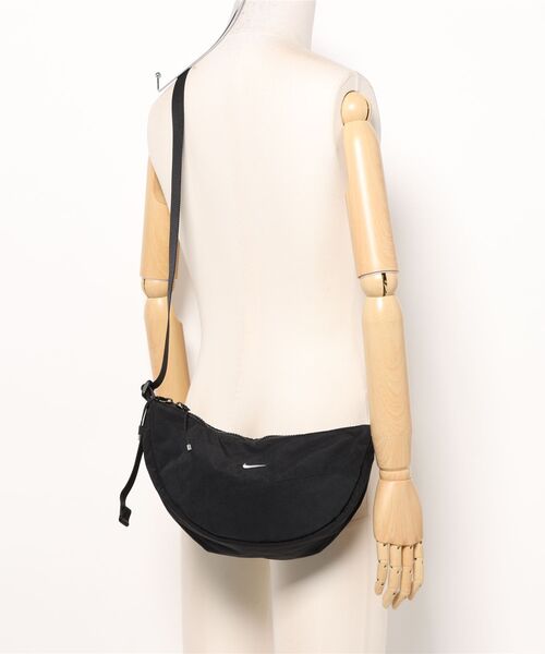 NIKE ナイキ U AURA CRESCENT CRSSBDY バッグ HQ4370 010BLK