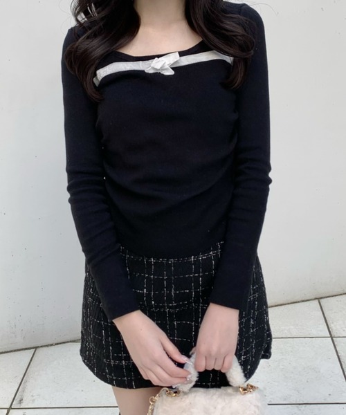 Mejoul（メジュール）の「ベロアリボンラウンドネック サイドギャザータイトピチニット（ニット/セーター・レディース・レッド/ホワイト/ブラック・M/L/F）」の8枚目の写真