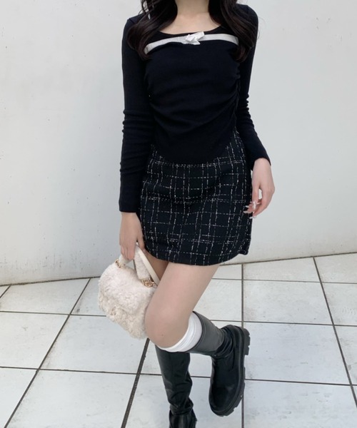 Mejoul（メジュール）の「ベロアリボンラウンドネック サイドギャザータイトピチニット（ニット/セーター・レディース・レッド/ホワイト/ブラック・M/L/F）」の9枚目の写真