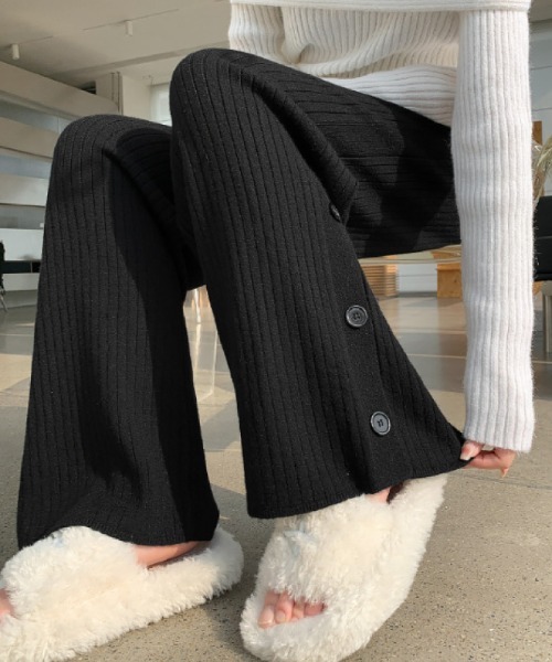 aquagarage(アクアガレージ)の「裾サイドボタンニットパンツ(その他パンツ・レディース・ブラック・L/S)」の9枚目の写真