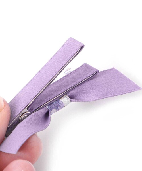Tartine et Chocolat（タルティーヌエショコラ）の「【日本製】【お揃い】リバティ(Aralia Pansy)タナローンヘアクリップ（ヘアゴム・キッズ・パープル系その他/ピンク系その他・FREE）」の8枚目の写真
